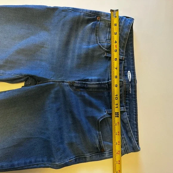 Old Navy Women's Kicker Boot Cut Jeans - Picture 5 of 7